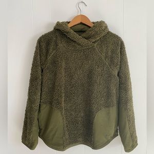 Nike Women’s Sherpa Pullover